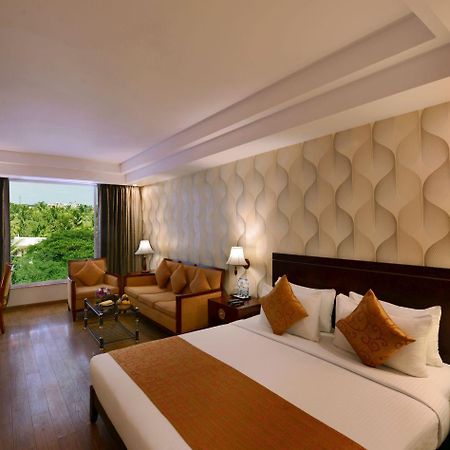הובלי Clarks Inn Airport Hotel מראה חיצוני תמונה
